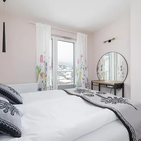 Comfortable With Parking In The Centre Of By Renters